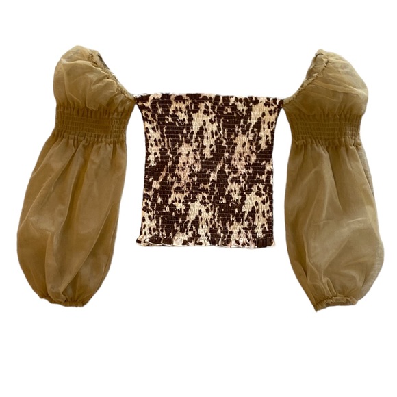 Blue Buttercup Cow Print Size S Off Shoulder Top Gathered Great Condition! - Picture 1 of 8